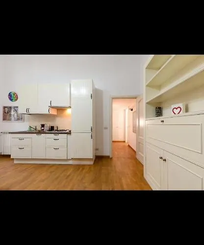 Apartamento In Front Of Coliseum 3